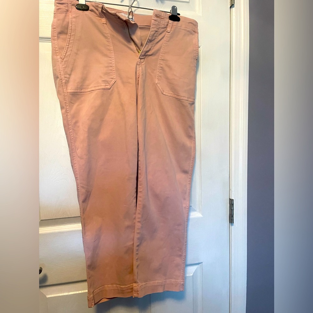 Dusty pink cargo pants.